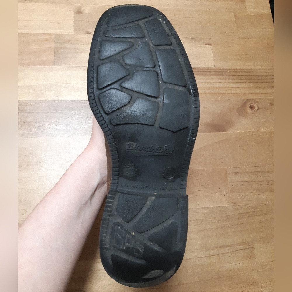 Blundstone Brown Leather Chelsea Ankle Boots - Picture 3 of 15